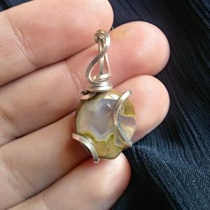 Simply Elegant pendant